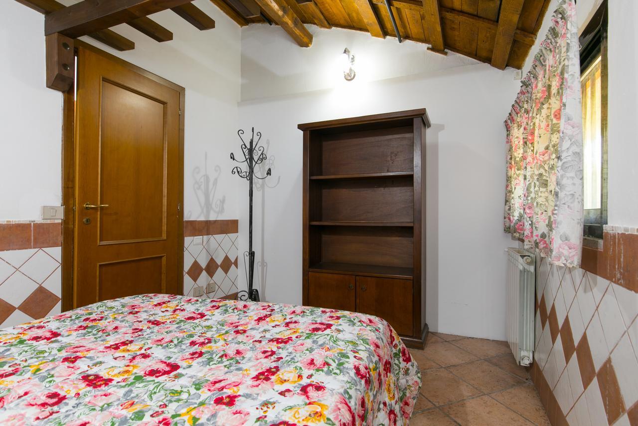 Country Apartments Castel di Decima Kültér fotó